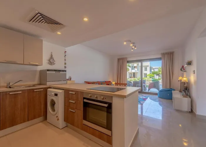 Cozy 2-bedroom In G-cribs, El Gouna. Terrace & Pool Hurghada