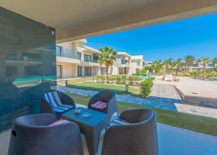 Cozy 2-bedroom In G-cribs, El Gouna. Terrace & Pool Appartement *